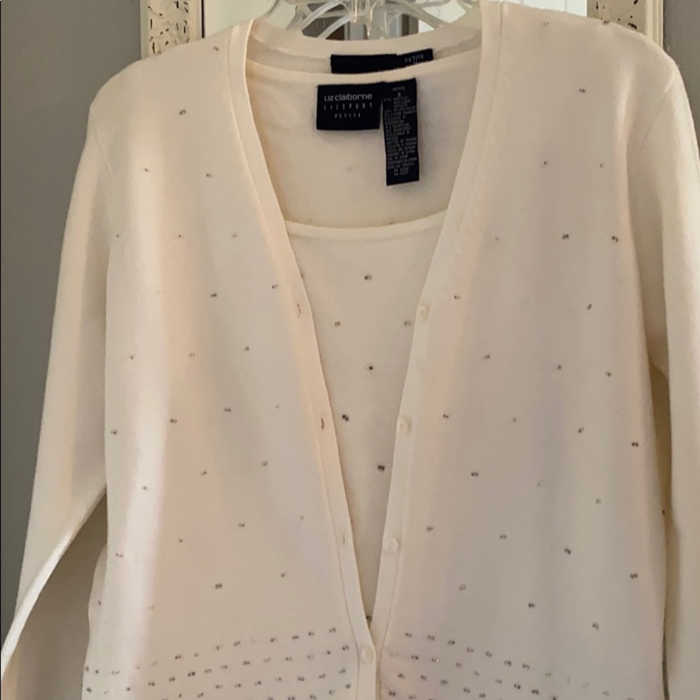 Liz Claiborne cream sweater set with bling  $25